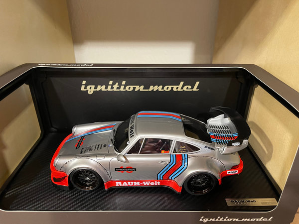 Porsche 930 RWB - Siber/Rot